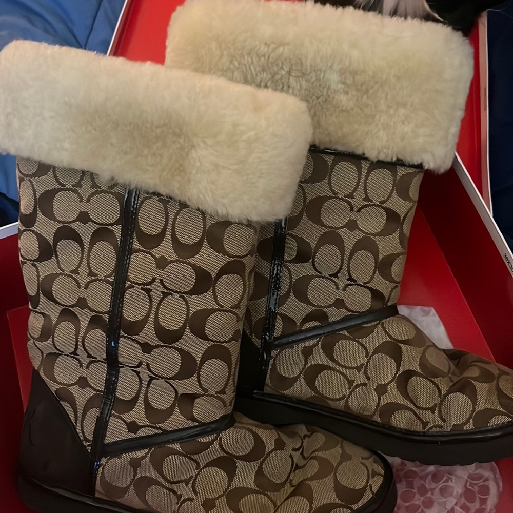 Cozy boots for winter